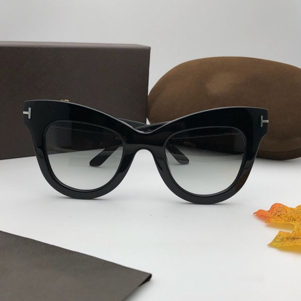 wholesale- 612 sunglasses for women fashion designer popular retro style uv protection lens cat eye frame come with package, White;black
wholesale- 612 sunglasses for women fashion designer popular retro style uv protection lens cat eye frame come with package, White;black