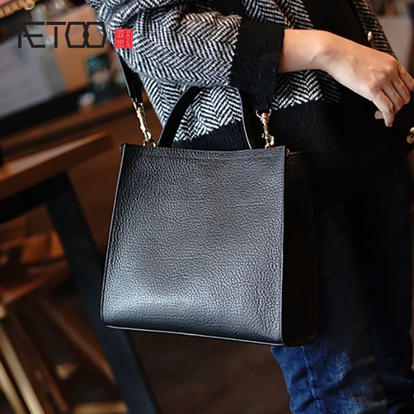 aetoo simple fashion women's bag, head leather handbag, commuter briefcase, one-shoulder stiletto women's bag
aetoo simple fashion women's bag, head leather handbag, commuter briefcase, one-shoulder stiletto women's bag