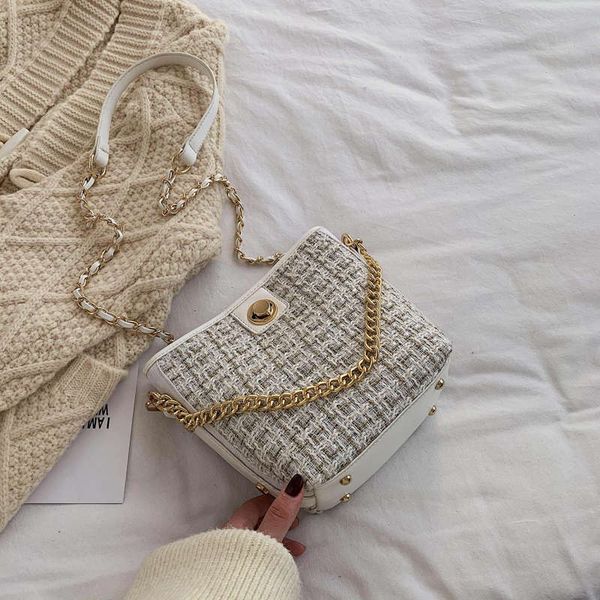 woolen female bag 2020 winter new shoulder bag fashion temperament messenger small woven bucket mobile phone wallet
woolen female bag 2020 winter new shoulder bag fashion temperament messenger small woven bucket mobile phone wallet