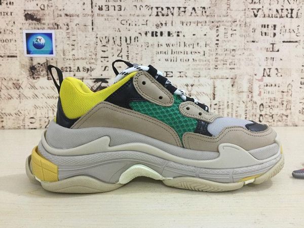 paris triple-s designer luxury shoes low sneakers triple s men's and women's shoes sports shoes size 36-45 4, White;red
paris triple-s designer luxury shoes low sneakers triple s men's and women's shoes sports shoes size 36-45 4, White;red