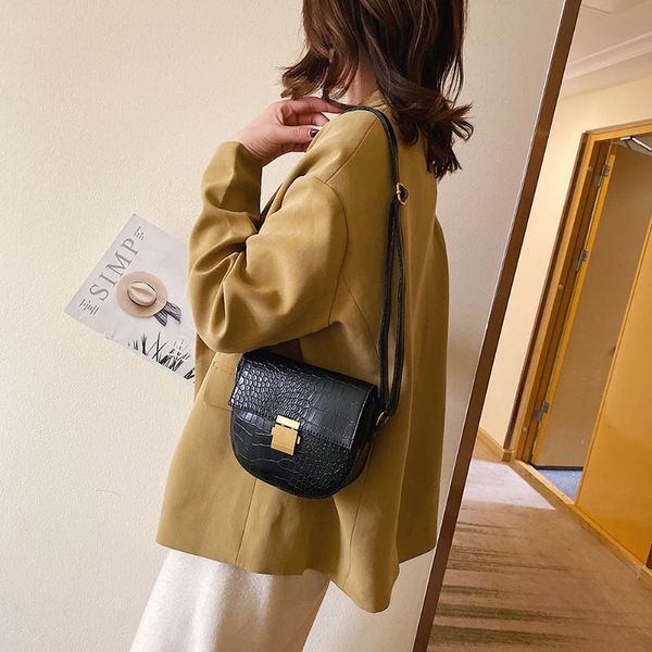 classic pu leather handbags shoulder messenger bag women leather retro small crossbody bag for vacation and travel
classic pu leather handbags shoulder messenger bag women leather retro small crossbody bag for vacation and travel