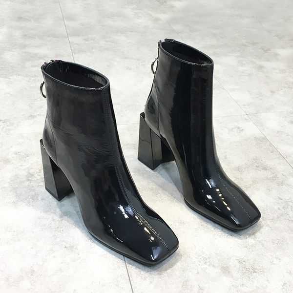 autumn winter through women lady black patent leather square toe chunky high heels shoes ankle short tube boots back zipper
autumn winter through women lady black patent leather square toe chunky high heels shoes ankle short tube boots back zipper