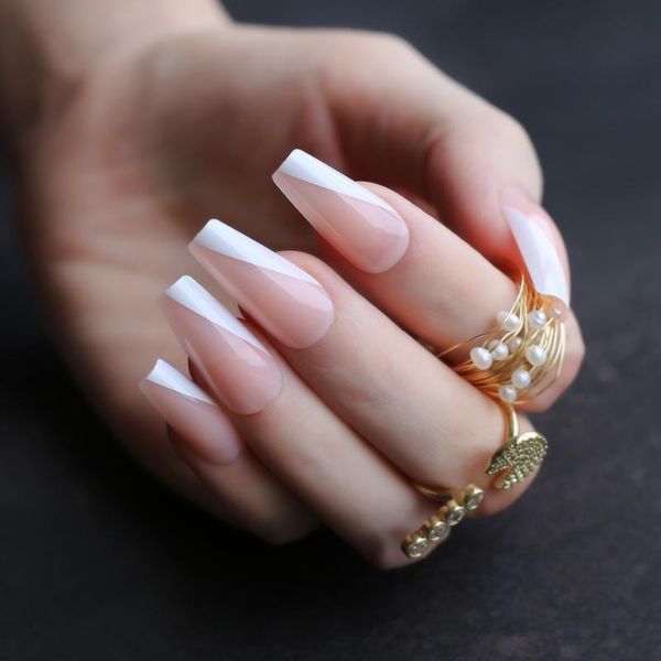 super long nude french line tips shiny stiletto fake nails medium almond art nails pink coffin salon french glossy false, Red;gold
super long nude french line tips shiny stiletto fake nails medium almond art nails pink coffin salon french glossy false, Red;gold