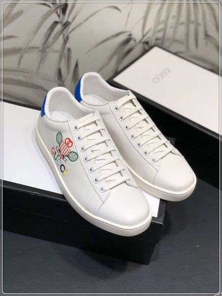 2019 new sneakers luxury couple fashion runway leather flat casual shoes men's woaman shoes size 35-45, Black
2019 new sneakers luxury couple fashion runway leather flat casual shoes men's woaman shoes size 35-45, Black