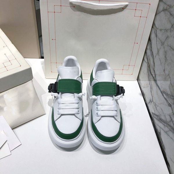 luxury design shoes triple plate-fome red bottom casual genuine leather comfortable ruber black/green lace-up shoes fast shipping
luxury design shoes triple plate-fome red bottom casual genuine leather comfortable ruber black/green lace-up shoes fast shipping