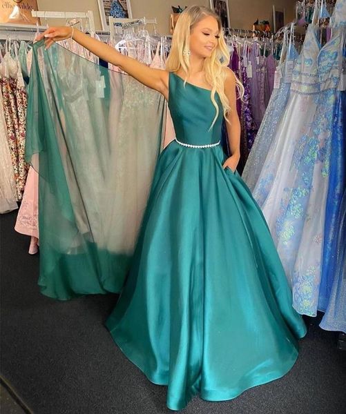 2020 prom dress green one shoulder floor length satin sleeveless women party gowns formal gowns vestidos para baile de finalist, White;black
2020 prom dress green one shoulder floor length satin sleeveless women party gowns formal gowns vestidos para baile de finalist, White;black