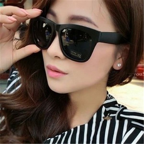 2019 square frame sunglasses women brand designer mirror pchromic resin sun glasses male glasses for man uv400, White;black
2019 square frame sunglasses women brand designer mirror pchromic resin sun glasses male glasses for man uv400, White;black