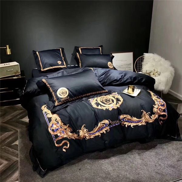 Черный Regal Orphrey Постельное белье высокой плотности Мода 2019 Новые комплекты покрывала 60S Хлопок 4 шт Goddes Design Вышивка Постельные принадлежности
Черный Regal Orphrey Постельное белье высокой плотности Мода 2019 Новые комплекты покрывала 60S Хлопок 4 шт Goddes Design Вышивка Постельные принадлежности