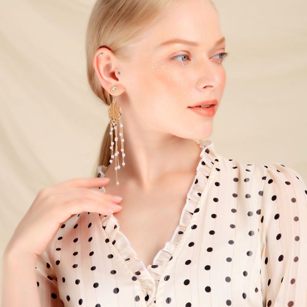geometric round earrings temperament s925 silver earrings female long section exaggerated dream catcher tassel, Golden;silver
geometric round earrings temperament s925 silver earrings female long section exaggerated dream catcher tassel, Golden;silver