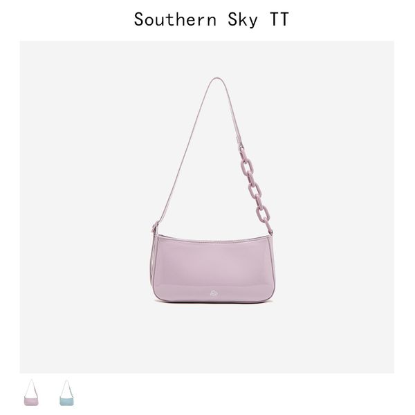 women's bag new french simple armpit bag bright patent leather niche texture shoulder handbag
women's bag new french simple armpit bag bright patent leather niche texture shoulder handbag
