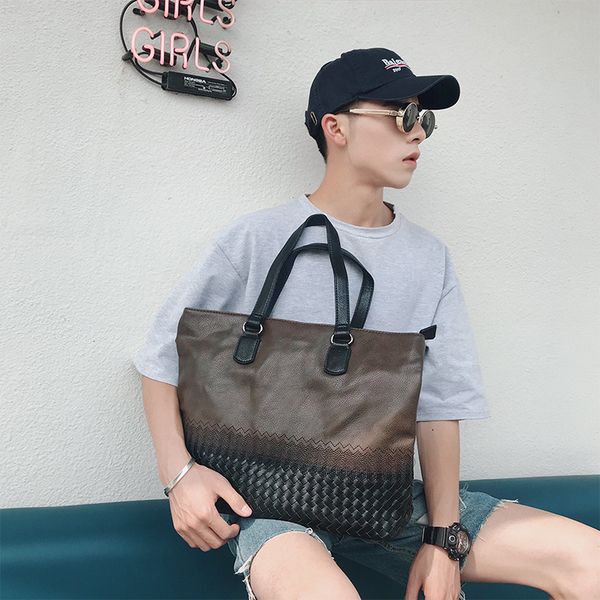 q the new korean version of embroidery retro men's handbags men's handbags fashion woven bag briefcase computer bag
q the new korean version of embroidery retro men's handbags men's handbags fashion woven bag briefcase computer bag