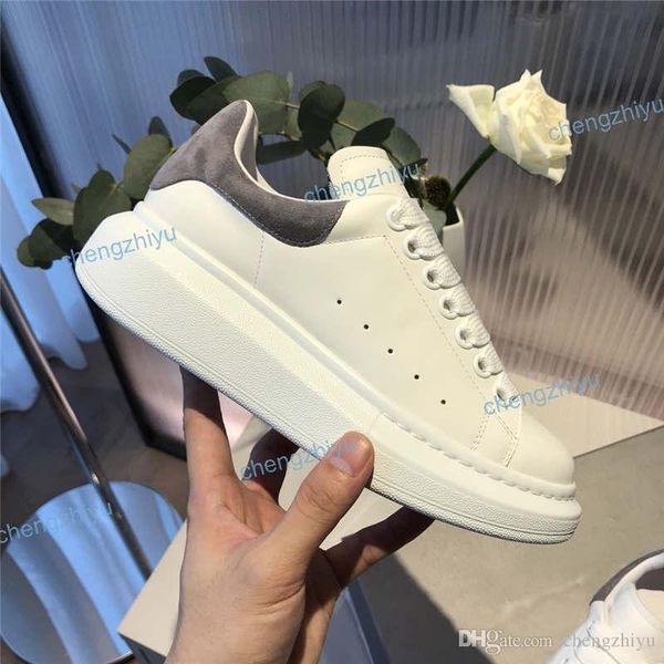 new season designer shoe fashion luxury women shoes men's leather lace up platform oversized sole sneakers white black casual shoes wit
new season designer shoe fashion luxury women shoes men's leather lace up platform oversized sole sneakers white black casual shoes wit