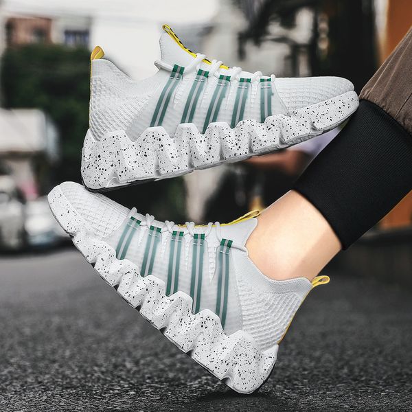 men's classic sneakers, explosion models, breathable sports shoes, korean version, light shoes
men's classic sneakers, explosion models, breathable sports shoes, korean version, light shoes