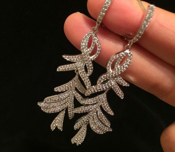 s925 silver needle luxury feather women earrings super flash micro inlaid zircon long tassel leaf elegant simple ear accessories
s925 silver needle luxury feather women earrings super flash micro inlaid zircon long tassel leaf elegant simple ear accessories