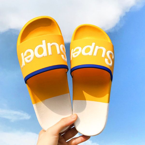 2019 Summer Men Slippers Letter Print Lightweight Casual Sandals Summer Fashion Men Classic Flip Flops Soft Beach Shoes Q-524
2019 Summer Men Slippers Letter Print Lightweight Casual Sandals Summer Fashion Men Classic Flip Flops Soft Beach Shoes Q-524