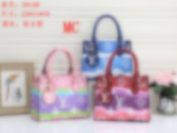3914 leather classic fashion handbag card bag zero wallet men's and women's backpacks single shoulder bag 3914 
3914 leather classic fashion handbag card bag zero wallet men's and women's backpacks single shoulder bag 3914
