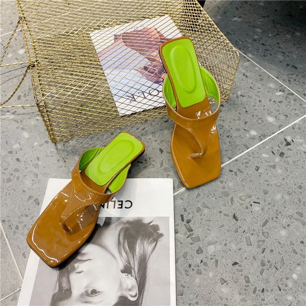 2020 summer women slippers fashion ladies low heel sandals woman casual outside flip flop beach slides shoes, Black
2020 summer women slippers fashion ladies low heel sandals woman casual outside flip flop beach slides shoes, Black