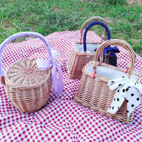 2019 new fashion women rattan handmade handbag small square tote bag straw vintage straw beach handbags scarf woven bucket bag
2019 new fashion women rattan handmade handbag small square tote bag straw vintage straw beach handbags scarf woven bucket bag