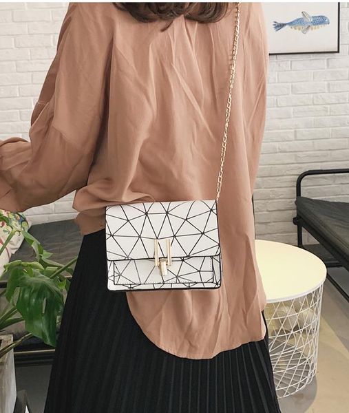 Designer Bag Female 2020 New Small Square Bag Korean Version of The Tide Chain Bag Wild Shoulder Messenger In Stock
Designer Bag Female 2020 New Small Square Bag Korean Version of The Tide Chain Bag Wild Shoulder Messenger In Stock