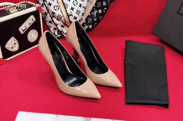 2019 Hot Selling Women's Luxury High-heeled Shoes, Designer Women's High-heeled Boat Shoes,,Pointed pearlescent lacquer high heels,size35-41