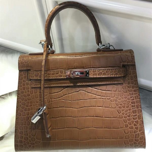genuine leather woman package kylie package dumb light crocodile wenyin buckle hand bill of lading shoulder satchel classic fund
genuine leather woman package kylie package dumb light crocodile wenyin buckle hand bill of lading shoulder satchel classic fund