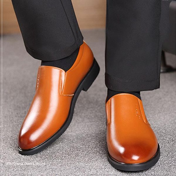 leather concise men business dress pointy black shoes breathable formal wedding basic shoes men may8
leather concise men business dress pointy black shoes breathable formal wedding basic shoes men may8