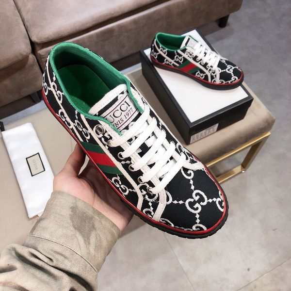 2020 arrival fashion men casual shoes luxury designers sneakers shoes genuine leather bee embroidered zapatos, Black
2020 arrival fashion men casual shoes luxury designers sneakers shoes genuine leather bee embroidered zapatos, Black