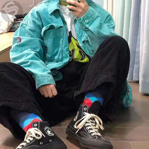 version 2020 c.e corduroy zip shirt jacket men women cavempt oversized turn-down collar extended jacket cargo coats men, Black;brown
version 2020 c.e corduroy zip shirt jacket men women cavempt oversized turn-down collar extended jacket cargo coats men, Black;brown