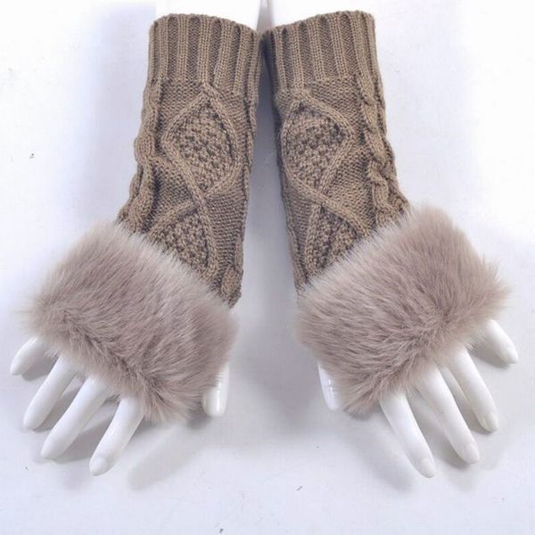 winter cute warm smart point female gloves plush fingerless cartoon gloves knitted wrist women faux fur warm, Blue;gray
winter cute warm smart point female gloves plush fingerless cartoon gloves knitted wrist women faux fur warm, Blue;gray