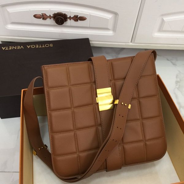 fashion nappa 1840 women chain designer luxury handbags purses shopping messenger shopping bag shoulder bag pockets totes cosmetic bag
fashion nappa 1840 women chain designer luxury handbags purses shopping messenger shopping bag shoulder bag pockets totes cosmetic bag
