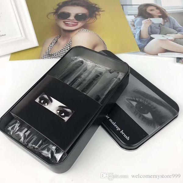 MAC NK HD Косметическая кисточка Костюм Железный ящик 12 кисточек для макияжа начинаю
MAC NK HD Косметическая кисточка Костюм Железный ящик 12 кисточек для макияжа начинаю