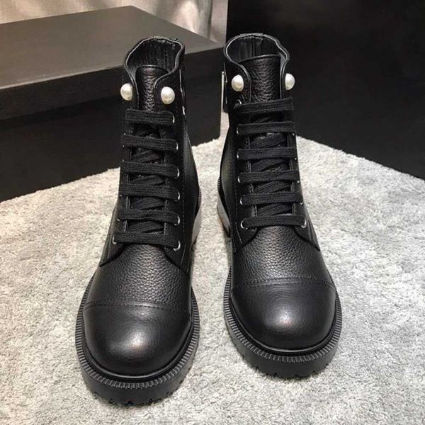 new fashion calfskin boot ankle martin boots women designer shoes lace-ups luxury black leather cowboy booties size 35-41
new fashion calfskin boot ankle martin boots women designer shoes lace-ups luxury black leather cowboy booties size 35-41