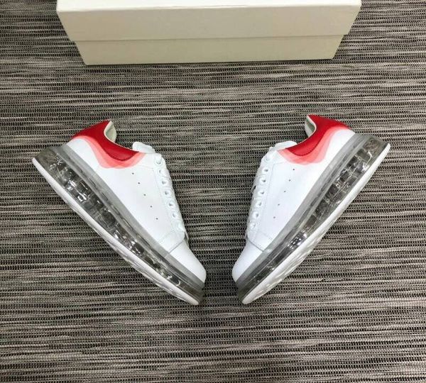 ventilation new original box genuine leather run away designer sneakers fashion casual shoes women shoes trainers men mixed color 35-44, Black
ventilation new original box genuine leather run away designer sneakers fashion casual shoes women shoes trainers men mixed color 35-44, Black