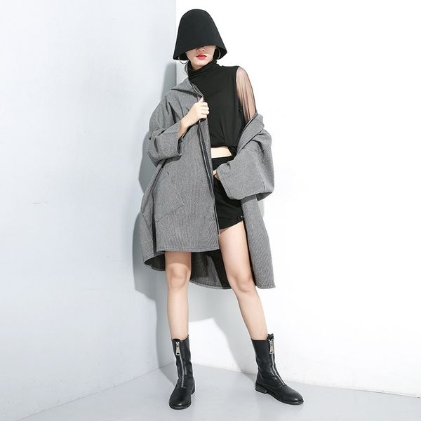 2020 fashion new zippered hooded cardigan trench women's tide loose big size batwing irregular coat a71z40, Tan;black
2020 fashion new zippered hooded cardigan trench women's tide loose big size batwing irregular coat a71z40, Tan;black
