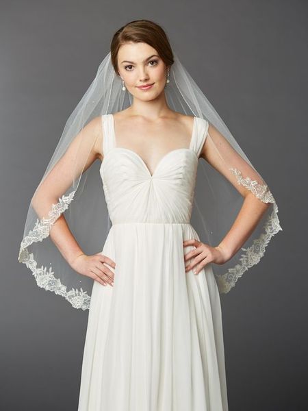 fashional elegant nice-looking one-tier lace applique edge hip length white ivory wedding veil meidingqianna brand bridal veil, Black
fashional elegant nice-looking one-tier lace applique edge hip length white ivory wedding veil meidingqianna brand bridal veil, Black