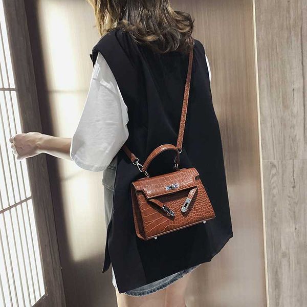 fashion crocodile pattern women handbag buckle square shoulder bag ladies crossbody messenger bag women bags sac 
fashion crocodile pattern women handbag buckle square shoulder bag ladies crossbody messenger bag women bags sac