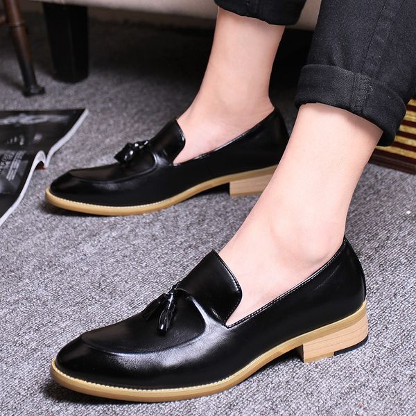 fashion comfortable men shoes casual moccasins leather fashion elegant classic breathable comfortable outdoor loafers men, Black
fashion comfortable men shoes casual moccasins leather fashion elegant classic breathable comfortable outdoor loafers men, Black
