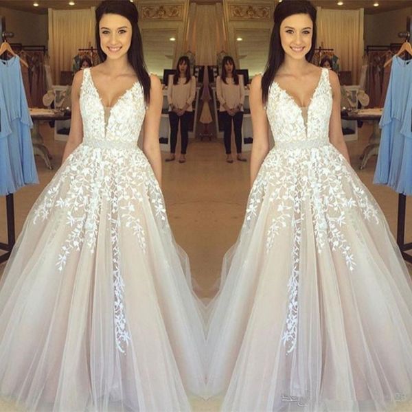 2020 new gorgeous sleeveless v-neck wedding dresses lace appliques tulle online beading sash champagne vestidos noche cortos de fiesta, White
2020 new gorgeous sleeveless v-neck wedding dresses lace appliques tulle online beading sash champagne vestidos noche cortos de fiesta, White
