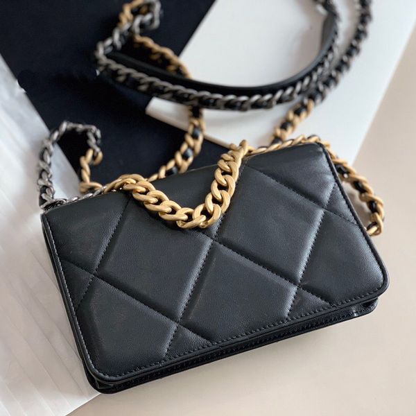 luxury designer handbags 19 bag women crossbody bag soft leather mini purse metal chain wallet on chain square shoulder bags
luxury designer handbags 19 bag women crossbody bag soft leather mini purse metal chain wallet on chain square shoulder bags