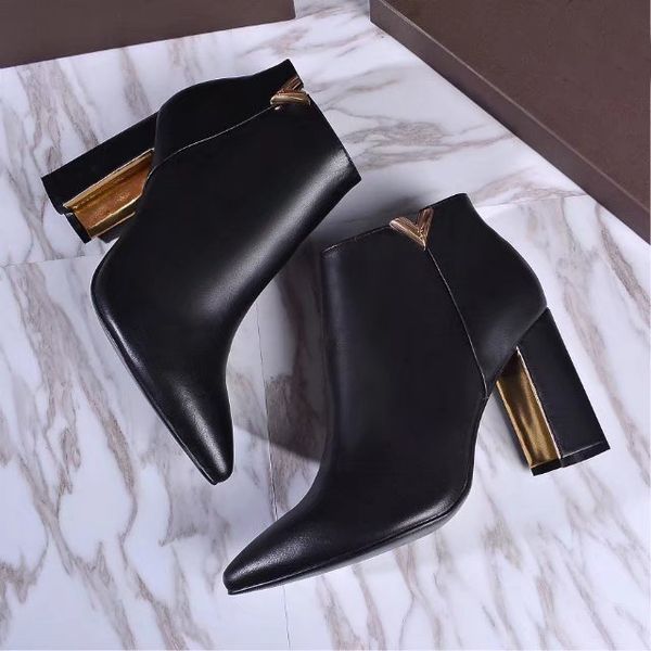 new womens ladies winter ankle leather boots shoes designer 9.5cm high heel pointed toes slip-on black shoes
new womens ladies winter ankle leather boots shoes designer 9.5cm high heel pointed toes slip-on black shoes