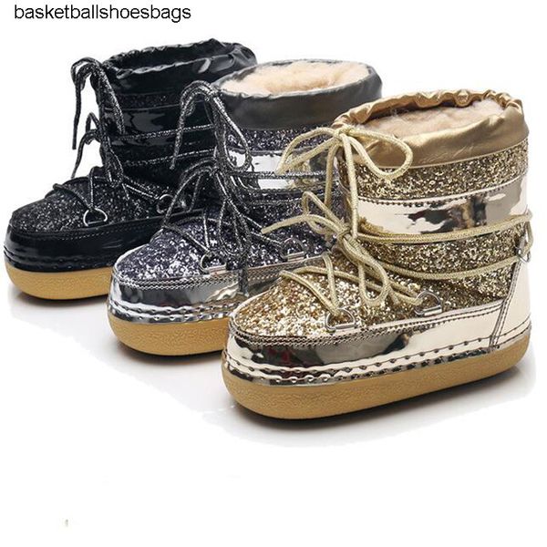 boots space children wool thick bottom sequins shoes kids winter girl snow boots parent-child tide ski shoes gold silver y200104
boots space children wool thick bottom sequins shoes kids winter girl snow boots parent-child tide ski shoes gold silver y200104