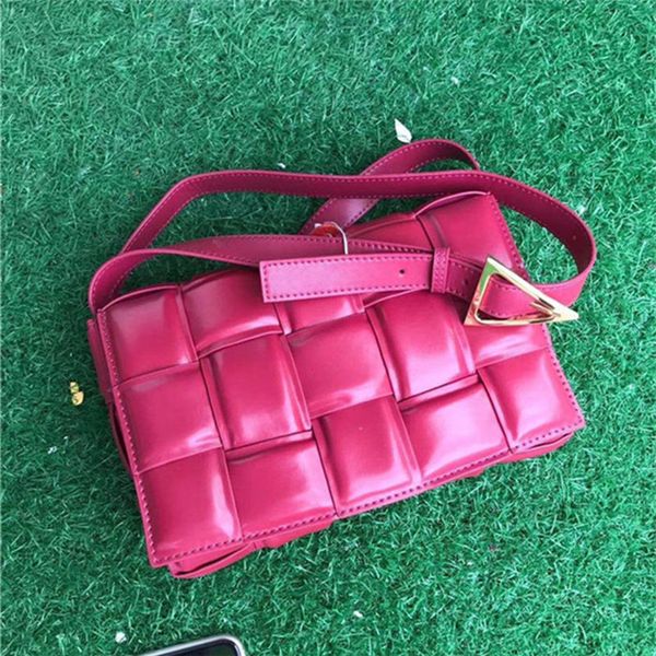 2021 leather fashion womens printing messenger bags lady girl trend fresh shoulder handbag solid color hardware square bag purses handbags
2021 leather fashion womens printing messenger bags lady girl trend fresh shoulder handbag solid color hardware square bag purses handbags