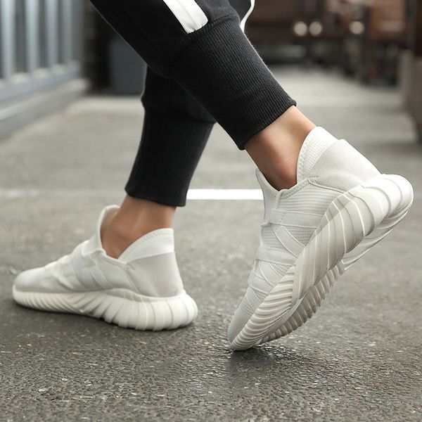 2020 new summer influx of men wild white shoes explosion models england sports shoes men casual shoes
2020 new summer influx of men wild white shoes explosion models england sports shoes men casual shoes