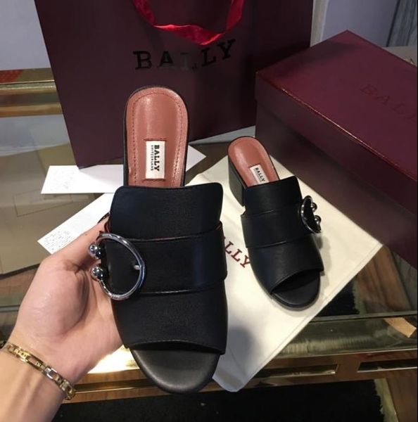 womens designerluxury sandals brandslide summer ladies beach shoes summer casual slipper flip flop box qs44 2021515q
womens designerluxury sandals brandslide summer ladies beach shoes summer casual slipper flip flop box qs44 2021515q