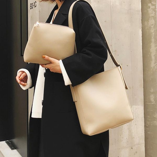 fashion pu leather composite bags for ladies casual solid large capacity bucket bags for women simple vintage messenger new
fashion pu leather composite bags for ladies casual solid large capacity bucket bags for women simple vintage messenger new
