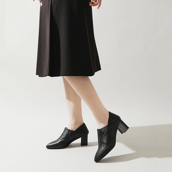 female 2020 summer shoes, leisure shoes joker high fashion lady with thick with tines single woman shoes, Black
female 2020 summer shoes, leisure shoes joker high fashion lady with thick with tines single woman shoes, Black