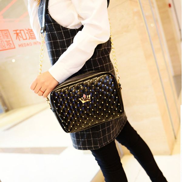 handbag sale single new arrival women crown rivet chain strap shoulder dianond lattice pu leather crossbody high quality
handbag sale single new arrival women crown rivet chain strap shoulder dianond lattice pu leather crossbody high quality