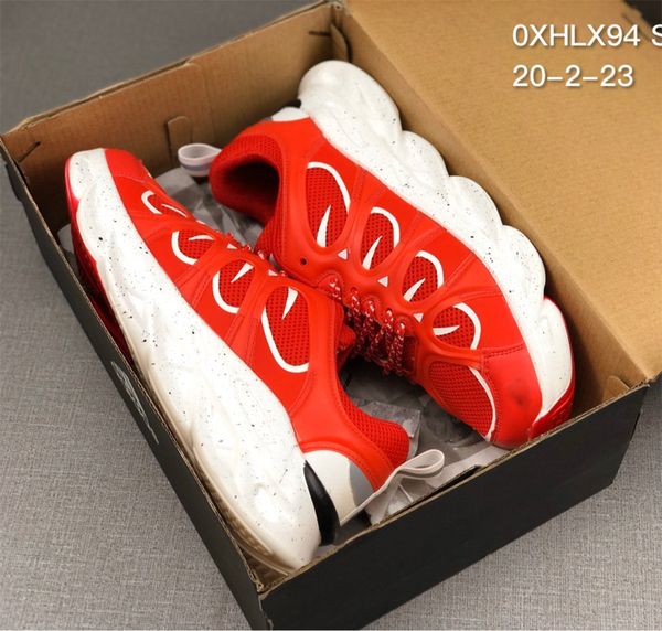 designer men's shoes men fashion sports casual running tide shoes korean trend wild summer breathable mesh surface sneakers size40-46
designer men's shoes men fashion sports casual running tide shoes korean trend wild summer breathable mesh surface sneakers size40-46