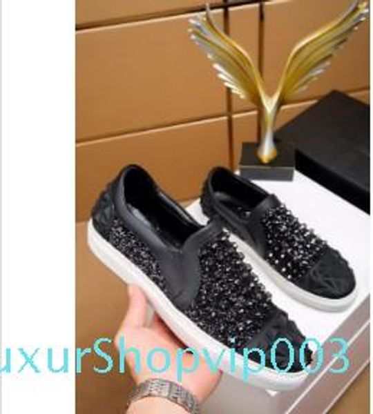 new designer name brand man casual shoes flat kanye west fashion wrinkled leather lace-up low cut trainers runaway arena shoes h0803027, Black
new designer name brand man casual shoes flat kanye west fashion wrinkled leather lace-up low cut trainers runaway arena shoes h0803027, Black