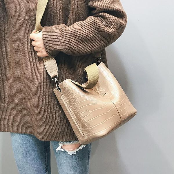 designer-2018 ladies leather bucket bags purse messenger crossbody bags female bags bolsas femininas baibei wanggong /12
designer-2018 ladies leather bucket bags purse messenger crossbody bags female bags bolsas femininas baibei wanggong /12